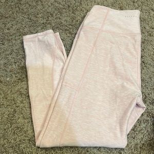 Victoria secret leggings worn once side pockets on each hip